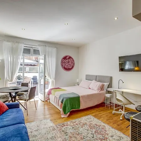 Bella Luna Apartment *